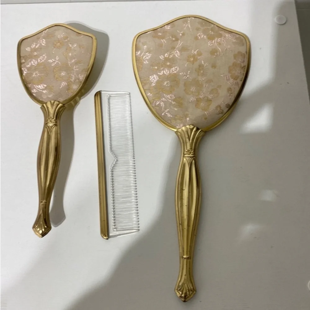Vintage Vanity 3 Piece Dresser Set Mirror Brush Comb